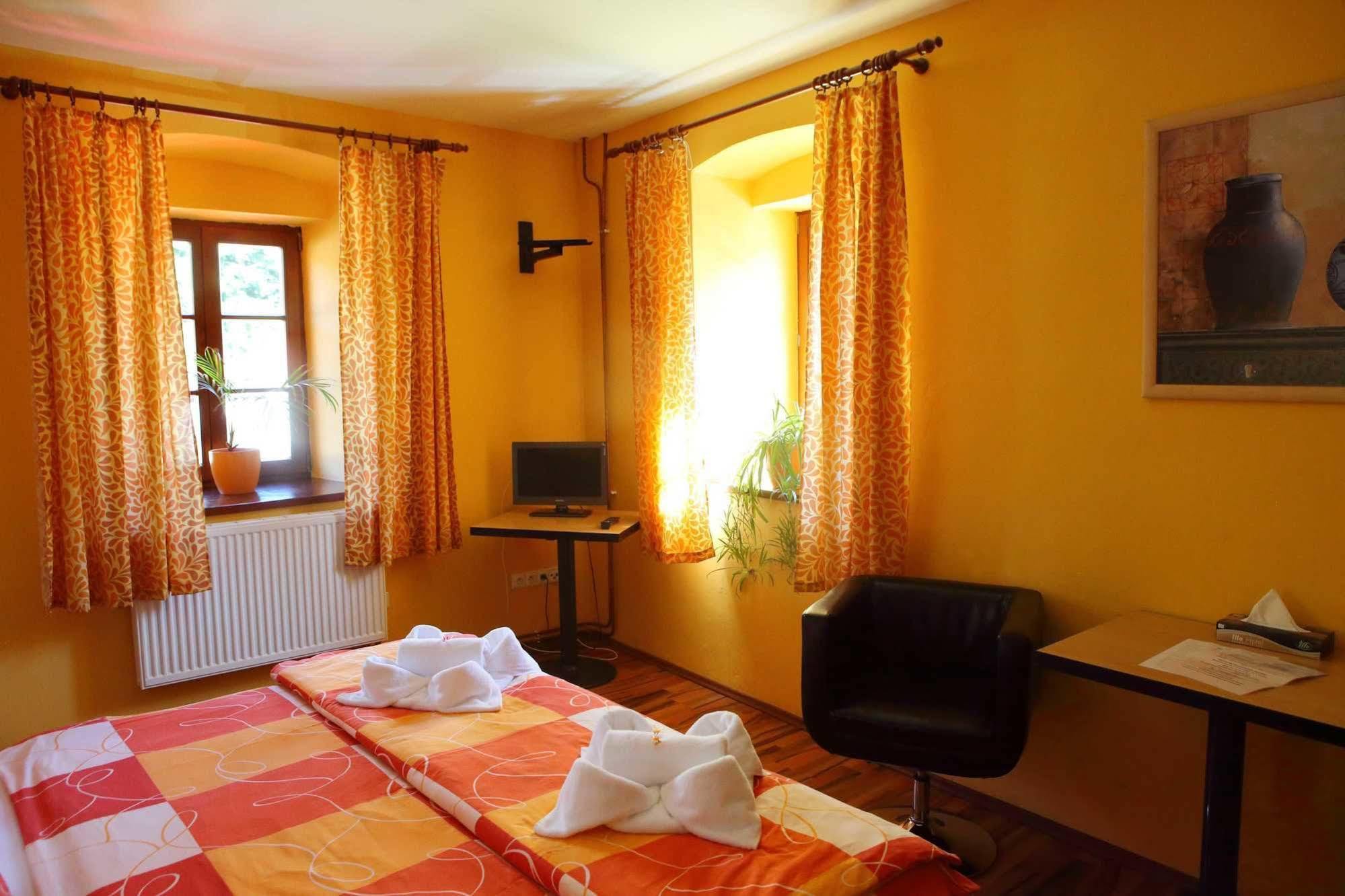 Hotel u Martina - Kocábka Rozmberk Nad Vltavou Bagian luar foto