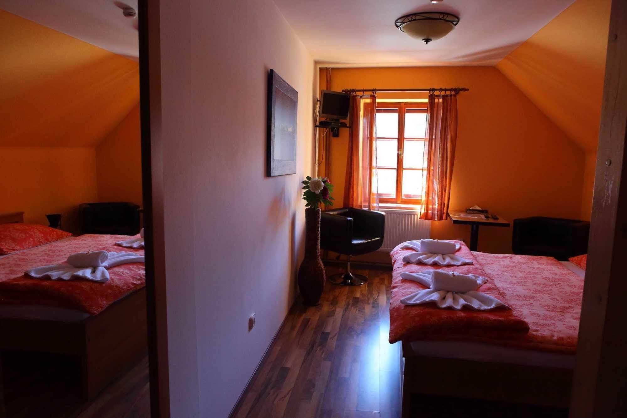 Hotel u Martina - Kocábka Rozmberk Nad Vltavou Bagian luar foto